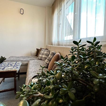 Yellowhouse Πρίστινα Εξωτερικό φωτογραφία