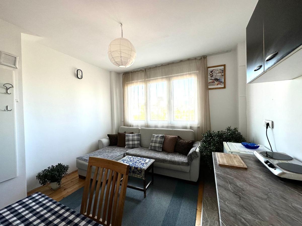 Yellowhouse Πρίστινα Εξωτερικό φωτογραφία