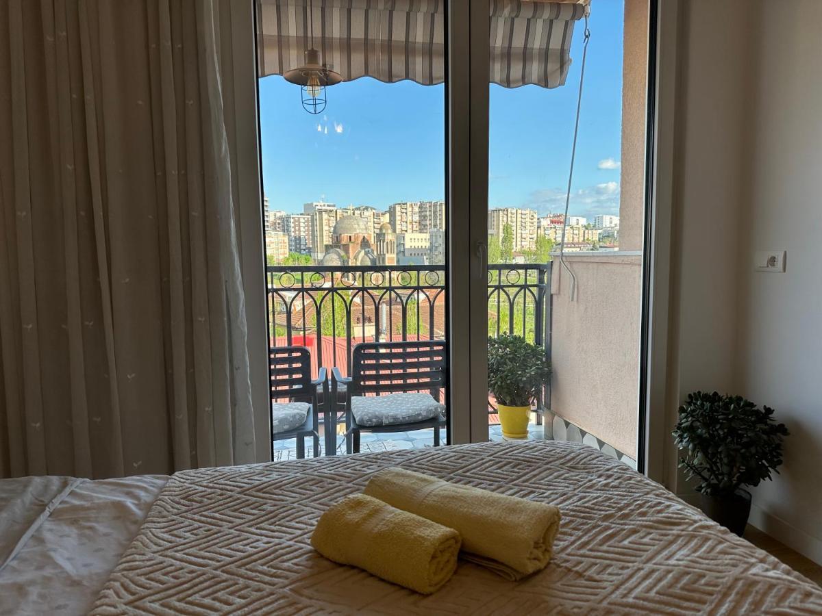 Yellowhouse Πρίστινα Εξωτερικό φωτογραφία